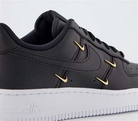 Shop Nike Air Force 1 ´07 zwart 